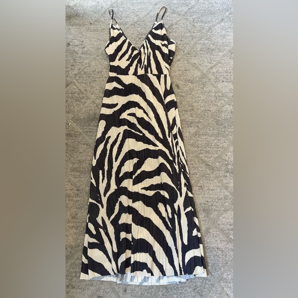 H&M Pattern Dress Size S - Picture 4 of 5